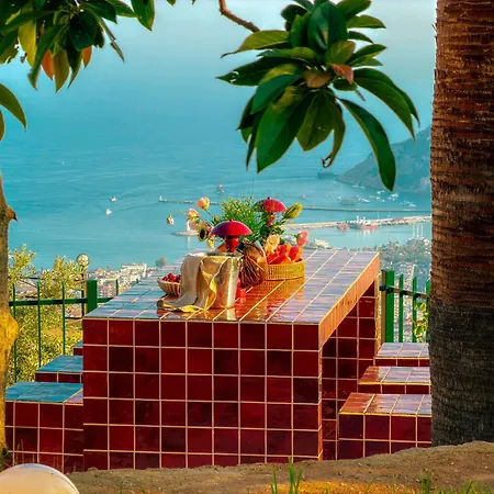 Qoople Toskana- Panoramic 360 Sea & Castle View Villa